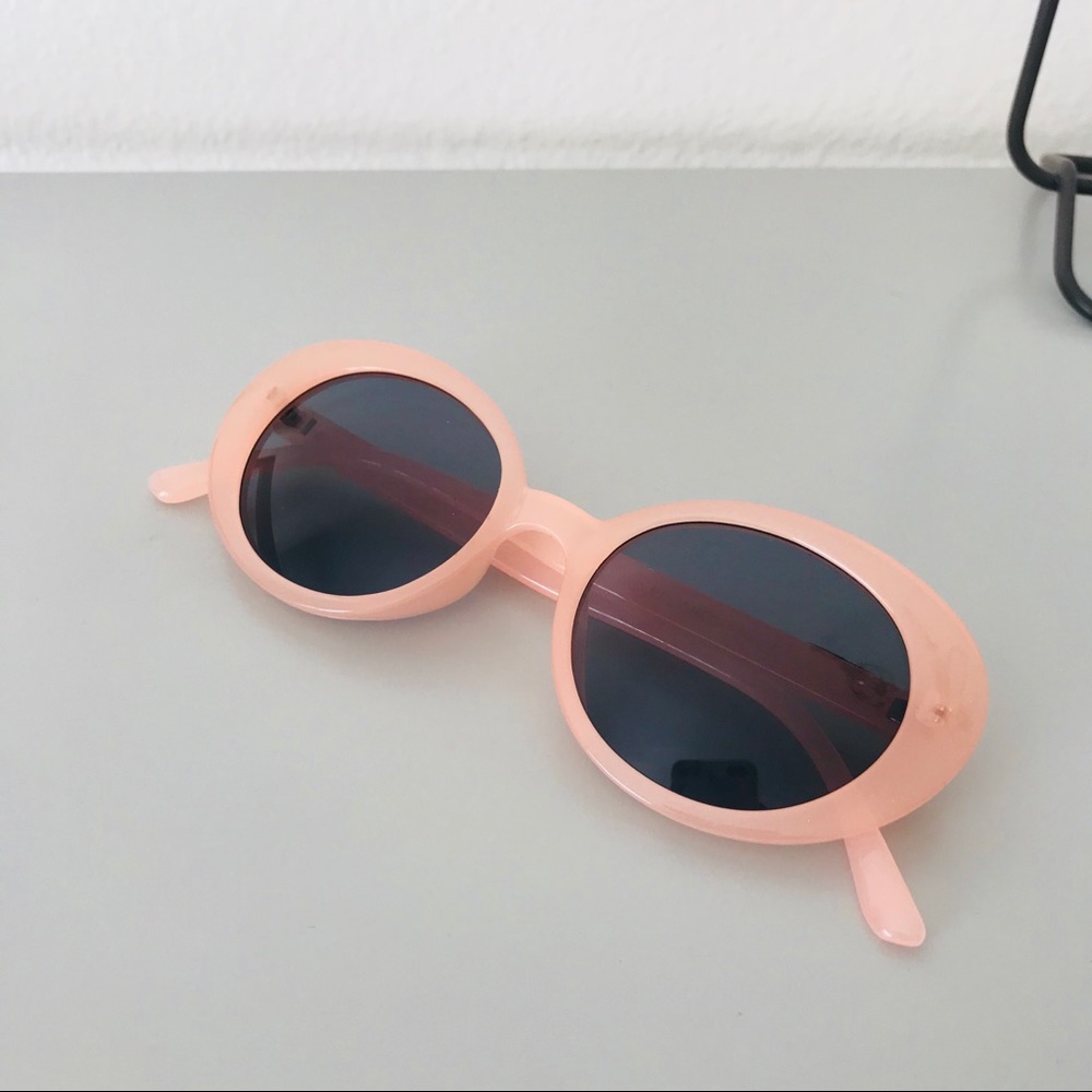 Retro Pink Clout Oval Patel Pink Frame Sunglasses
